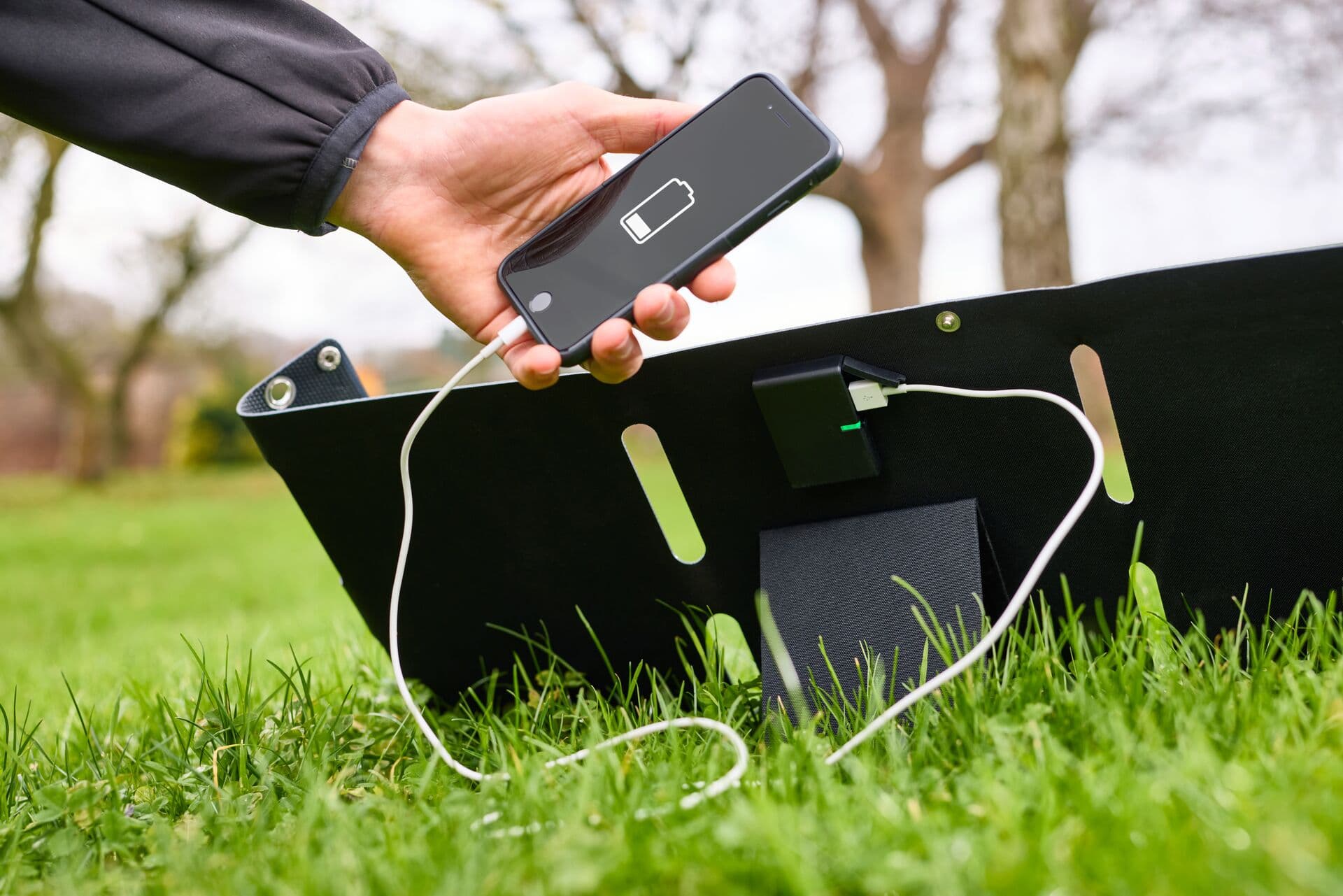 BATTERYcharge faltbares Solarpanel 20W inkl. USB-Ladegerät 1 St. OSRAM