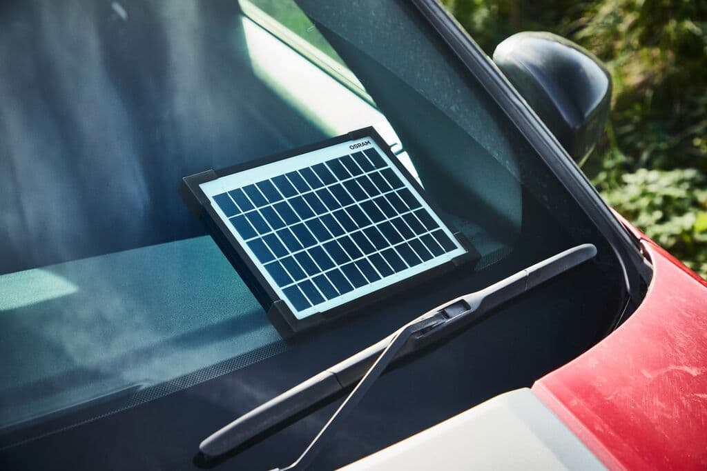 BATTERYcharge SOLAR 5W bis zu 0,28A (18V) 1 St. OSRAM