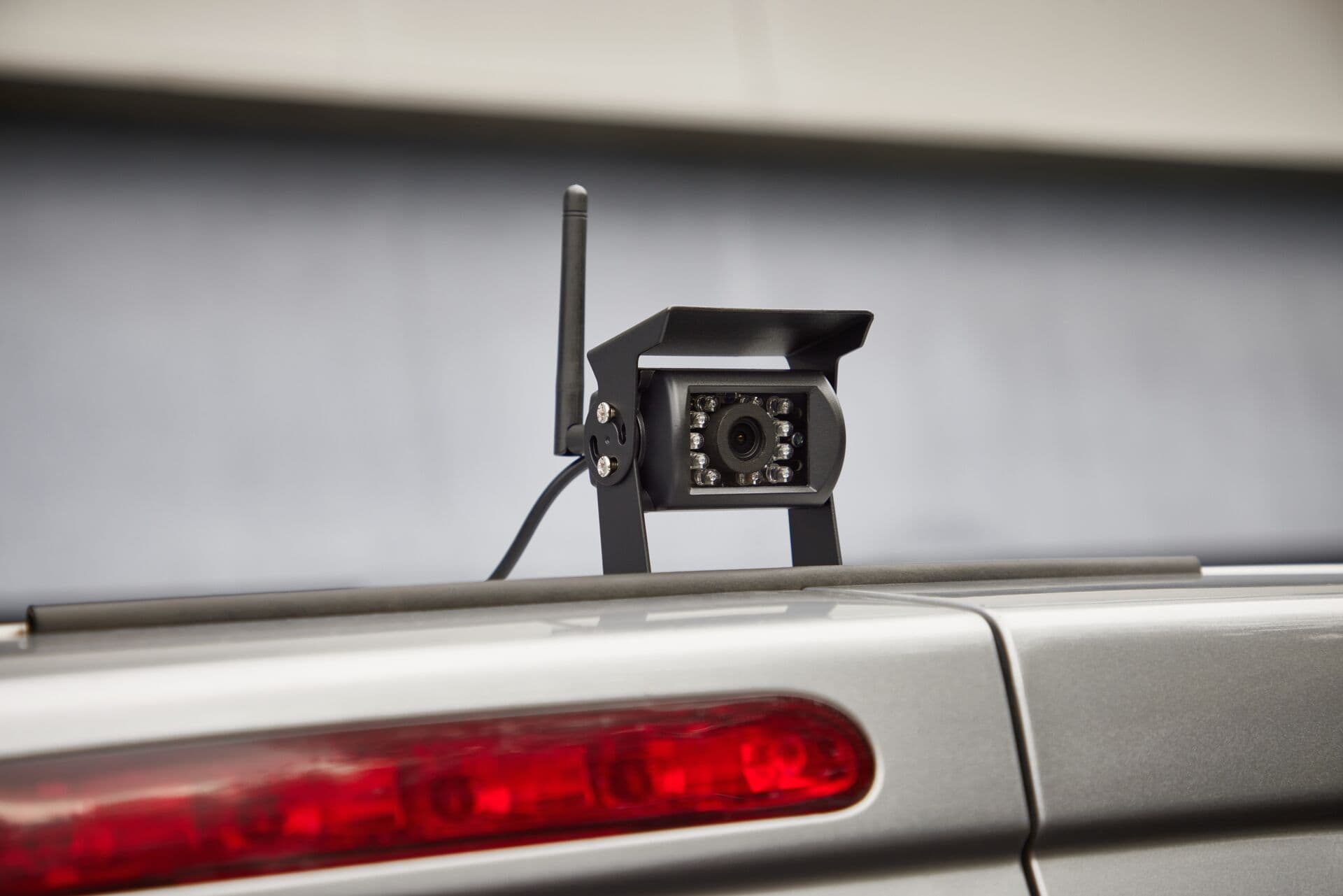 ROADsight 1080p Drachtlose Rückfahrtskamera System 1 St. OSRAM