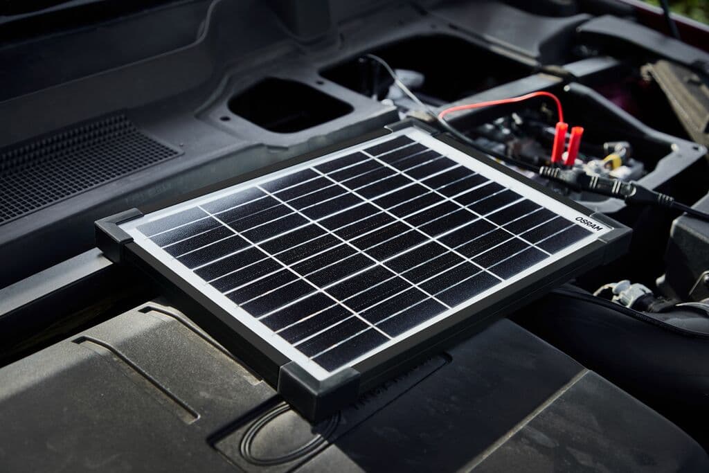 BATTERYcharge SOLAR 10W bis zu 0,56A (18V) 1 St. OSRAM